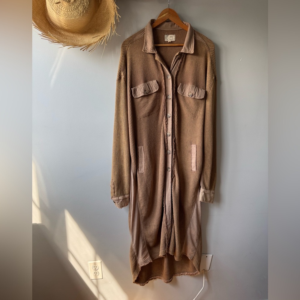 Oli & Hali Tan open front Waffle Long dress/cardigan size M/L